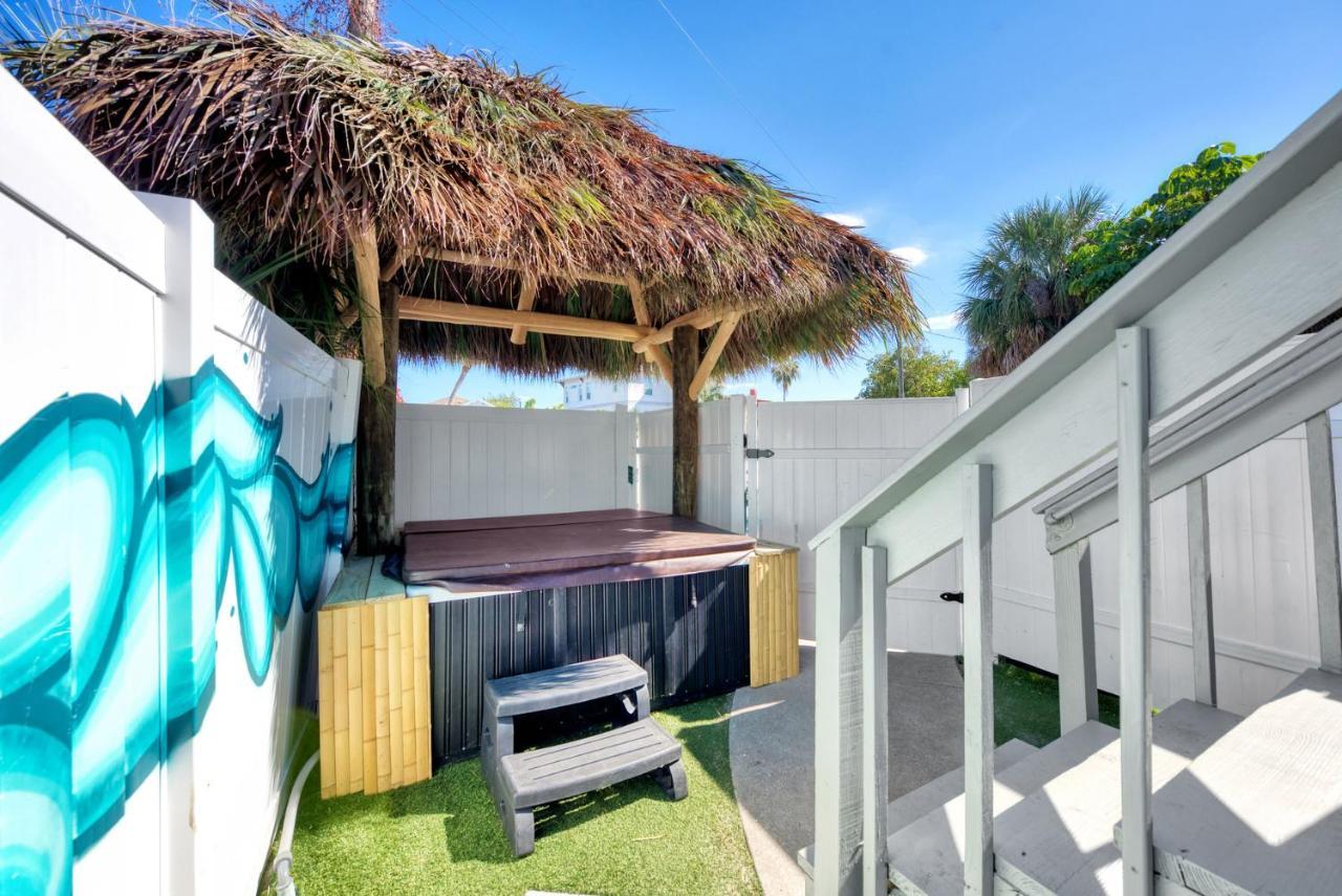 Mermaid House With Pool Jacuzzi Steps To Siesta Key Beach Sarasota megye Kültér fotó